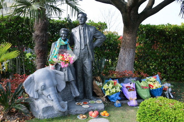 著名歌唱家,教育家周小燕先生藏品入藏福寿园人文纪念馆